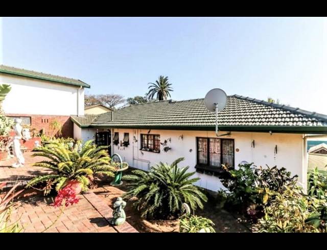 4 BEDROOM HOUSE FOR SALE IN BLUFF